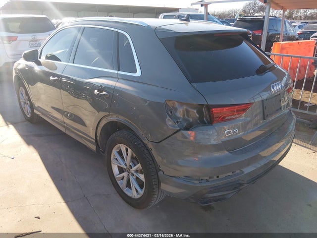 2022 AUDI Q3 WA1EECF37N1070052 Photo 2