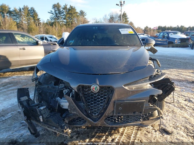 ZASPAKAN8P7D63916 Alfa Romeo Stelvio Sprint Awd