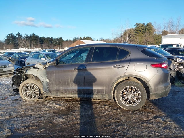 ZASPAKAN8P7D63916 Alfa Romeo Stelvio Sprint Awd