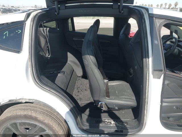 2026 TESLA MODEL X 7SAXCBE51TF477681 Photo 7