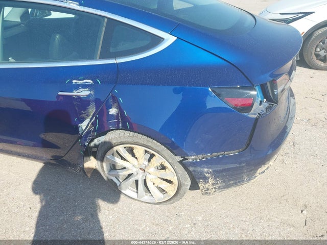 Продаж на аукціоні авто 2020 Tesla Model 3, vin: 5YJ3E1EA1LF645865, номер лоту: 44374526