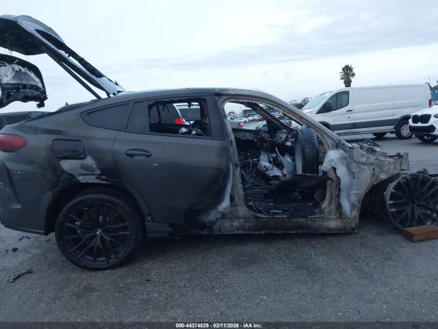 5UXCY8C02M9H45576 BMW X6 M50i