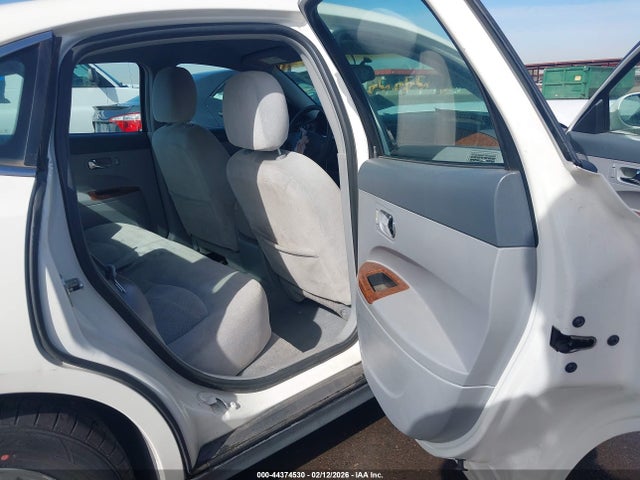 44374530 :رقم المزاد ، 2G4WC562151315100 vin ، 2005 Buick Lacrosse Cx مزاد بيع