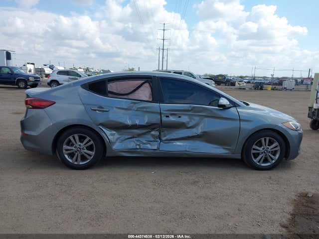 Продажа на аукционе авто 2018 Hyundai Elantra Sel/value/limited, vin: KMHD84LF8JU452687, номер лота: 44374538