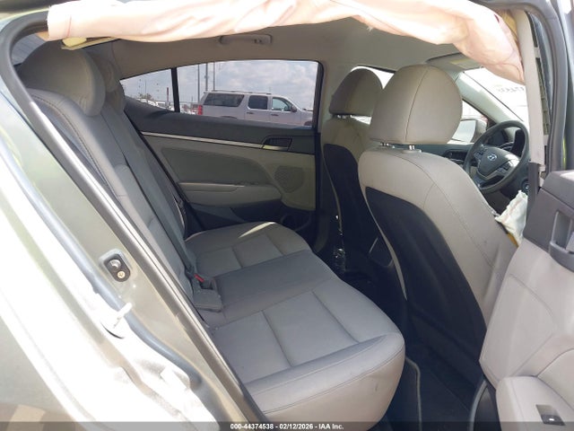 Продажа на аукционе авто 2018 Hyundai Elantra Sel/value/limited, vin: KMHD84LF8JU452687, номер лота: 44374538
