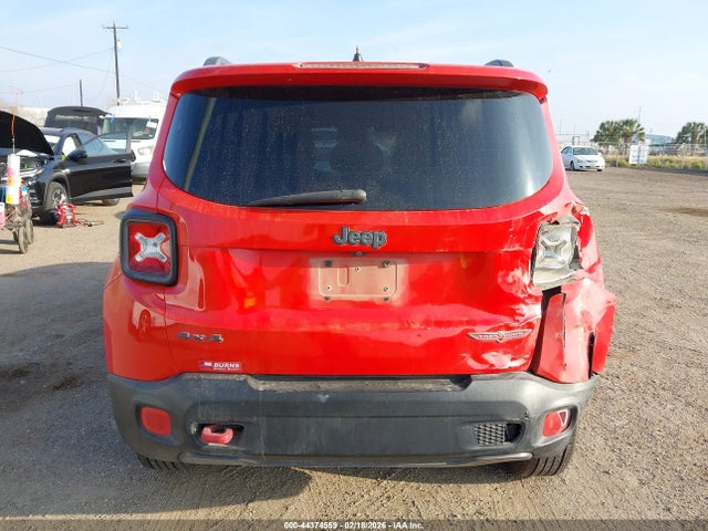 2015 Jeep Renegade Trailhawk მანქანა იყიდება აუქციონზე, vin: ZACCJBCT4FPC42143, აუქციონის ნომერი: 44374559
