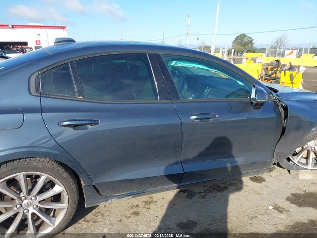 7JR102FK6LG065666 Volvo S60 T5 Momentum