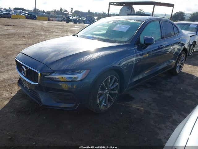 7JR102FK6LG065666 Volvo S60 T5 Momentum