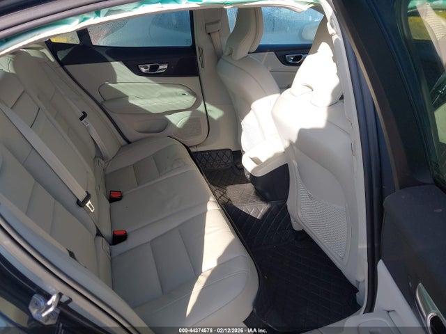 7JR102FK6LG065666 Volvo S60 T5 Momentum