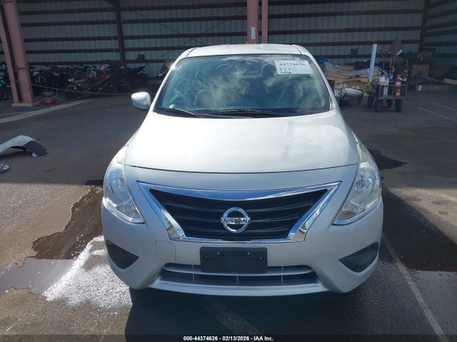 3N1CN7AP7JL875960 Nissan Versa 1.6 Sv