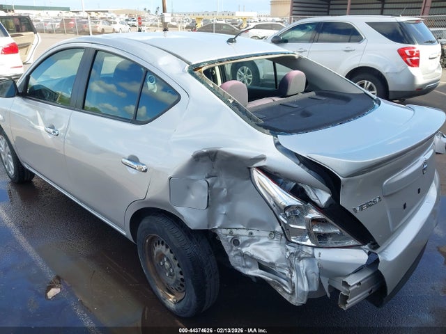 3N1CN7AP7JL875960 Nissan Versa 1.6 Sv