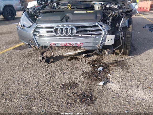 2017 AUDI A4 WAUANAF46HN066621 Photo 5