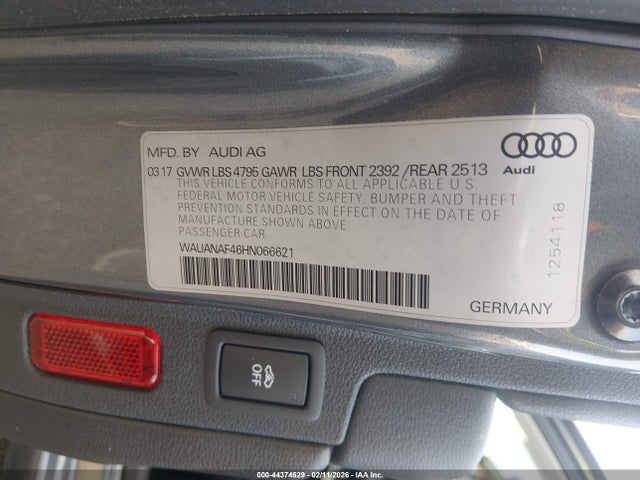2017 AUDI A4 WAUANAF46HN066621 Photo 8