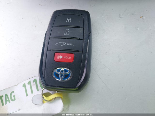 JTEAAAAH3NJ101557 Toyota Venza Le/xle/limited