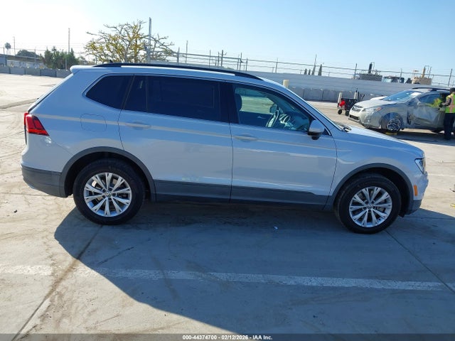 3VV3B7AX6KM062516 Volkswagen Tiguan 2.0t Se/2.0t Sel/2.0t Sel R-line/2.0t Sel R-line Black