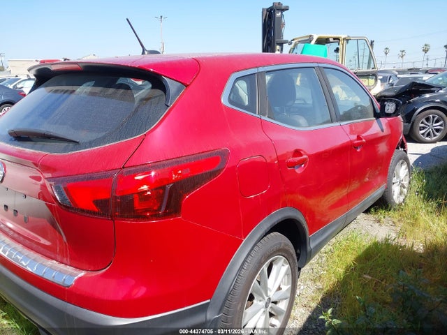 JN1BJ1CP4JW192397 Nissan Rogue Sport S