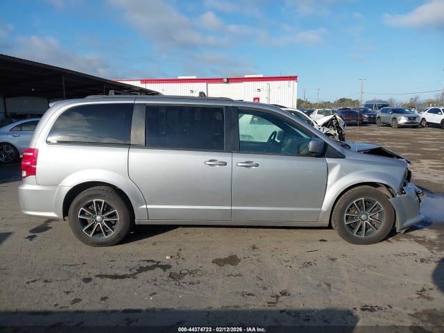 2C4RDGEG2JR150659 Dodge Grand Caravan Gt