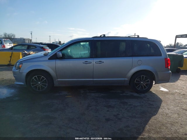 2C4RDGEG2JR150659 Dodge Grand Caravan Gt