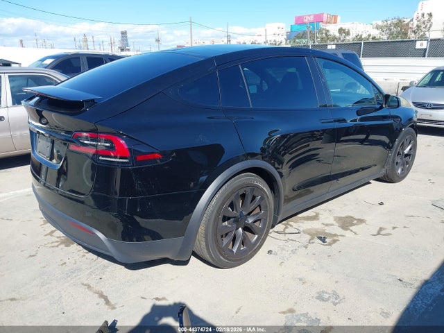 2024 TESLA MODEL X 7SAXCBE59RF436689 Photo 3