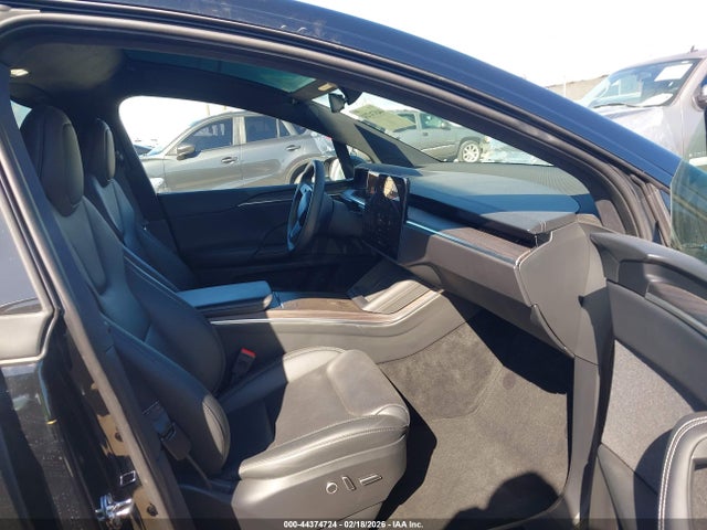 2024 TESLA MODEL X 7SAXCBE59RF436689 Photo 4