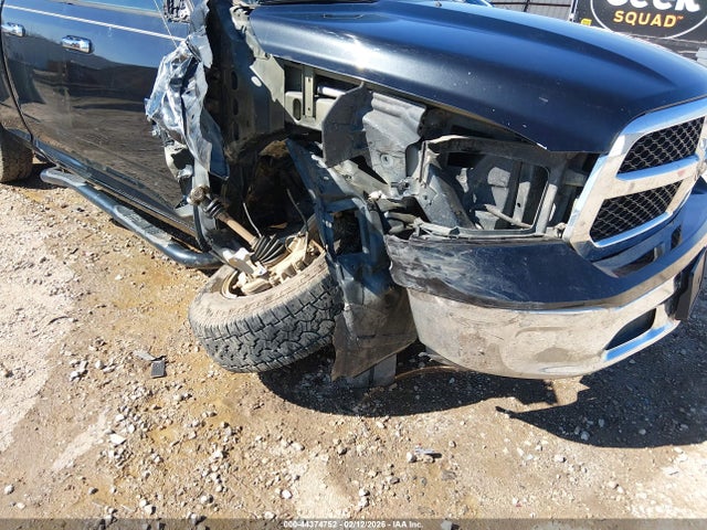 44374752 :رقم المزاد ، 1C6RR7GGXHS748402 vin ، 2017 Ram 1500 Slt  4x4 6'4 Box مزاد بيع