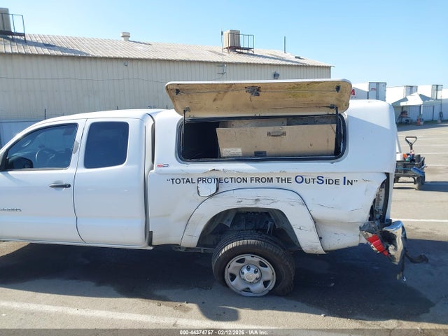 44374757 :رقم المزاد ، 5TFTX4GN7DX025377 vin ، 2013 Toyota Tacoma Prerunner مزاد بيع