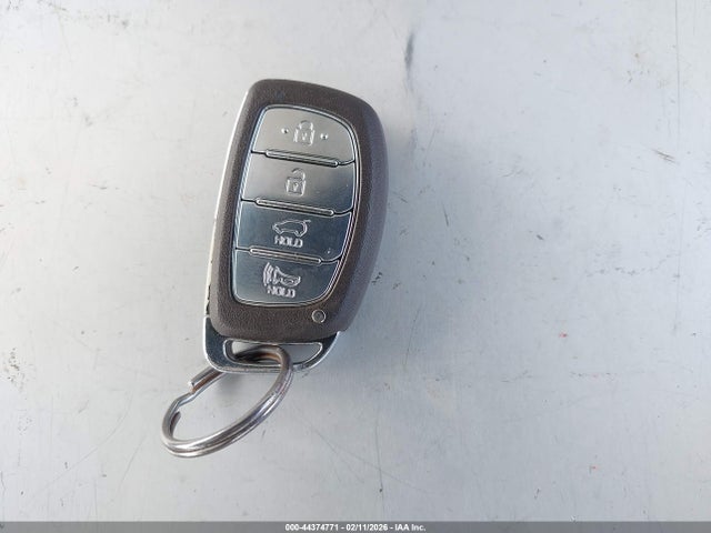 2019 HYUNDAI IONIQ HYBRID KMHC65LC3KU141859 Photo 10