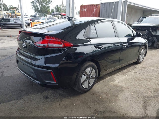 2019 HYUNDAI IONIQ HYBRID KMHC65LC3KU141859 Photo 3
