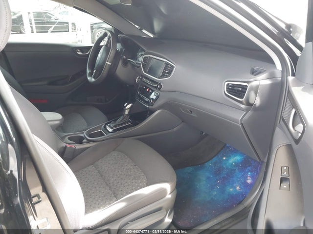 2019 HYUNDAI IONIQ HYBRID KMHC65LC3KU141859 Photo 4
