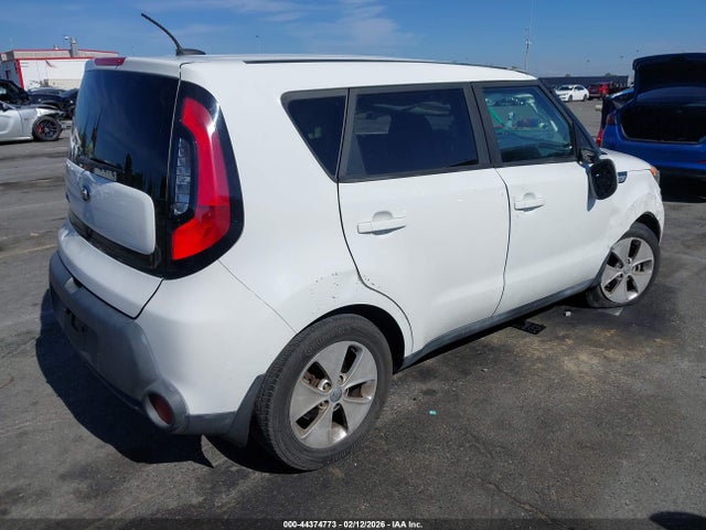 KNDJN2A28G7318709 KIA Soul