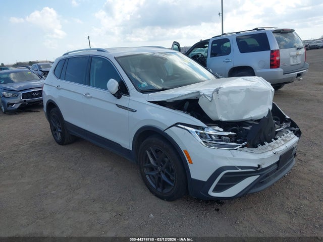 2024 VOLKSWAGEN TIGUAN 3VV3B7AX1RM085194