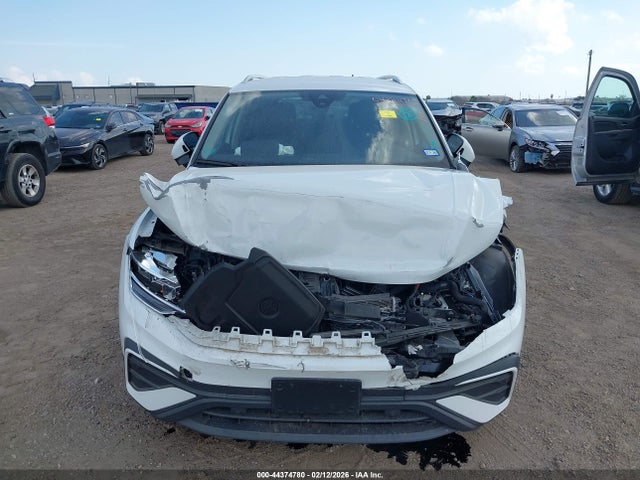 2024 Volkswagen Tiguan 2.0t Se/2.0t Wolfsburg Edition მანქანა იყიდება აუქციონზე, vin: 3VV3B7AX1RM085194, აუქციონის ნომერი: 44374780