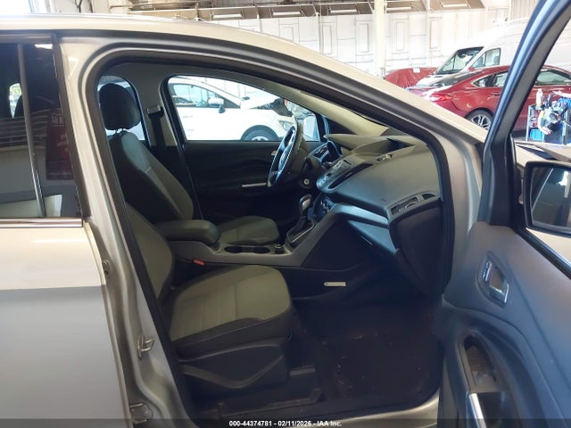 1FMCU9GX7EUB16736 Ford ESCAPE SE
