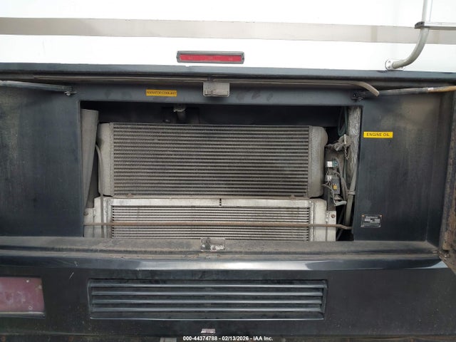 2000 Roadmaster Rail Dyanaster მანქანა იყიდება აუქციონზე, vin: 1RF120419Y2010651, აუქციონის ნომერი: 44374788