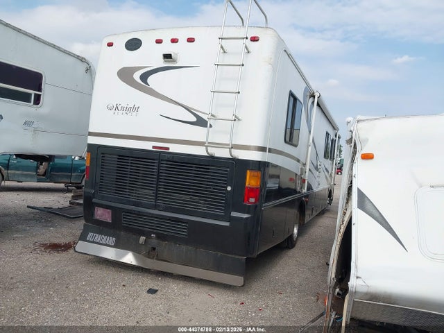2000 Roadmaster Rail Dyanaster მანქანა იყიდება აუქციონზე, vin: 1RF120419Y2010651, აუქციონის ნომერი: 44374788