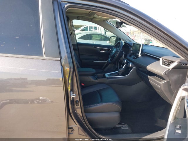 2019 TOYOTA RAV4 2T3C1RFV1KW040426 Photo 4