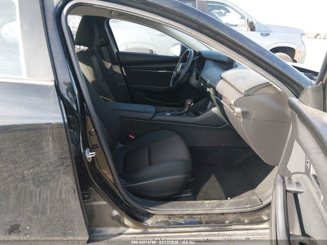 JM1BPAA79M1328071 Mazda Mazda3 2.0