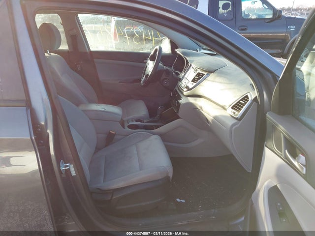 KM8J3CA22GU044061 Hyundai Tucson Eco