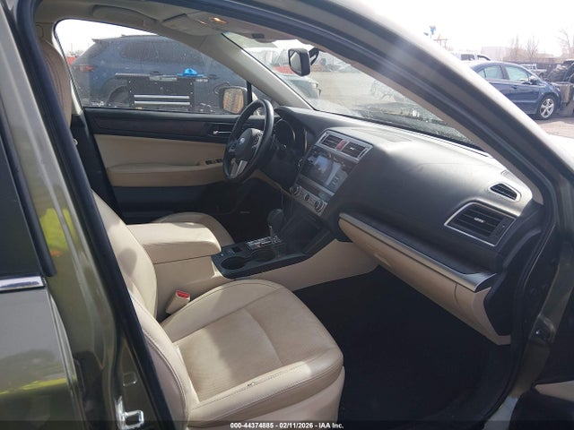 2015 Subaru Outback 2.5i Limited მანქანა იყიდება აუქციონზე, vin: 4S4BSANC4F3315835, აუქციონის ნომერი: 44374885