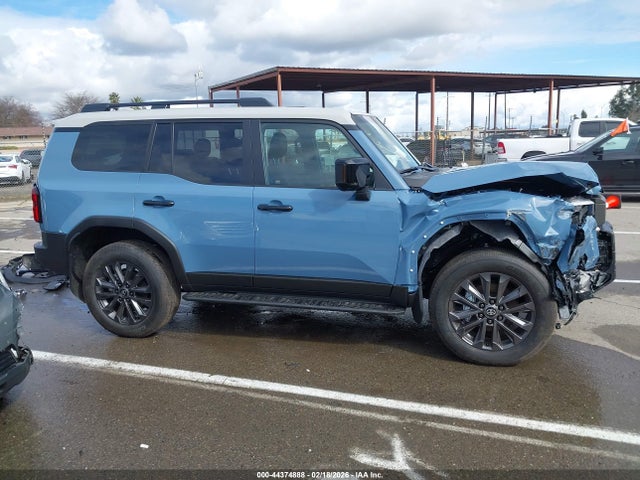 Toyota Land Cruiser 2026 JTEABFAJ8TK057415 Image 14
