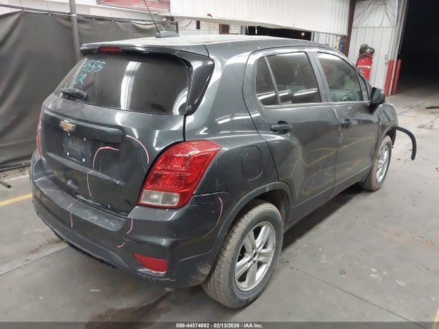Chevrolet TRAX LS 2019 3GNCJKSB2KL327498 Image 4
