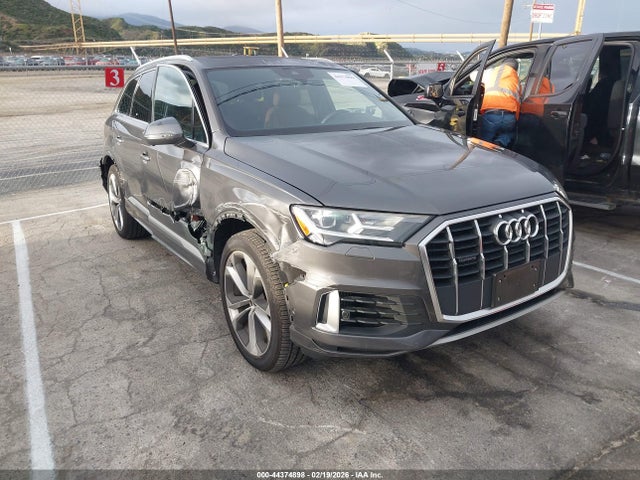 2021 AUDI Q7 WA1LXAF75MD028226 Photo 0
