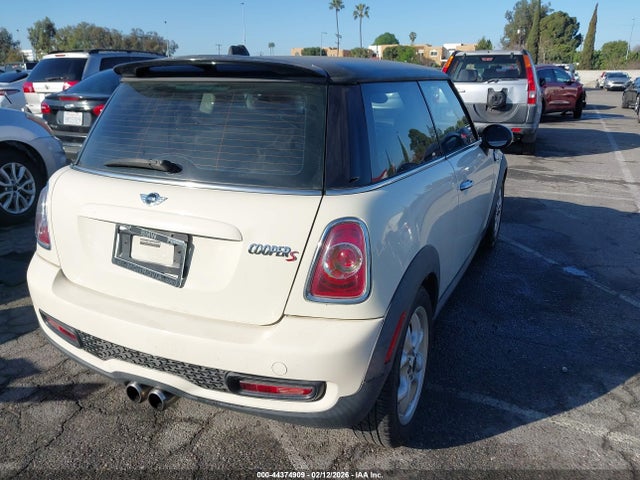 2012 MINI COOPER S WMWSV3C59CTY18636 Photo 3