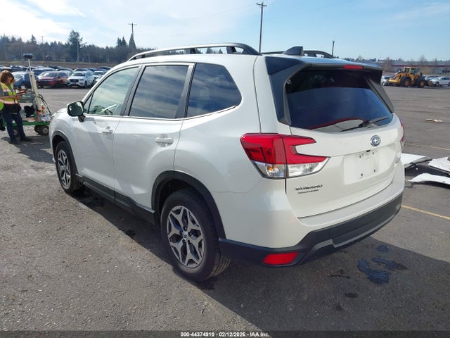 JF2SKADC0RH448266 Subaru Forester Premium