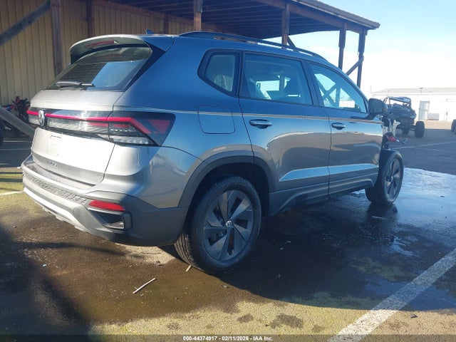 3VV5C7B2XSM009214 Volkswagen Taos 1.5t S