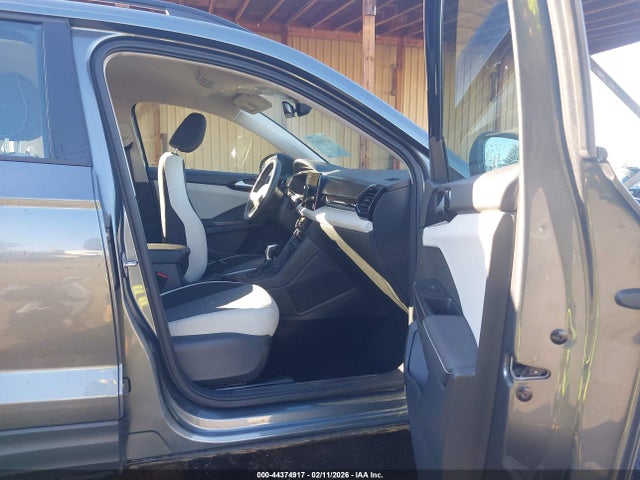 3VV5C7B2XSM009214 Volkswagen Taos 1.5t S