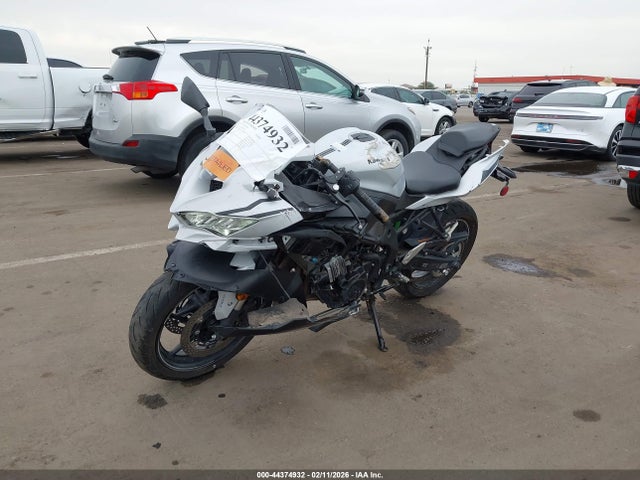 ML5ZXCS18SDA33606 Kawasaki Zx400 S