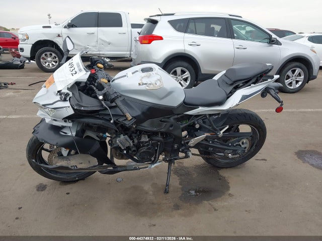 ML5ZXCS18SDA33606 Kawasaki Zx400 S