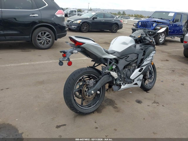 ML5ZXCS18SDA33606 Kawasaki Zx400 S