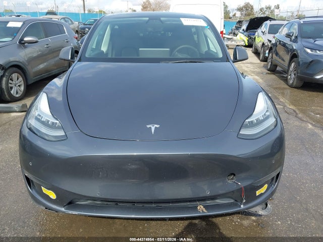 7SAYGDEE6NF363179 Tesla Model Y Long Range Dual Motor All-wheel Drive